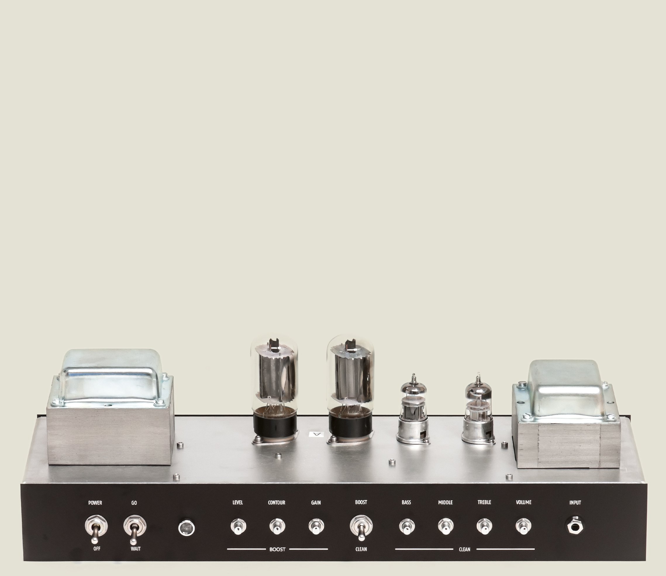 Photo of the internals of the Duesenberg Berlin Amplifier