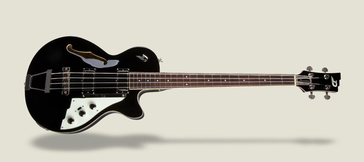 Slider image of the Duesenberg Starplayer Bass in Black