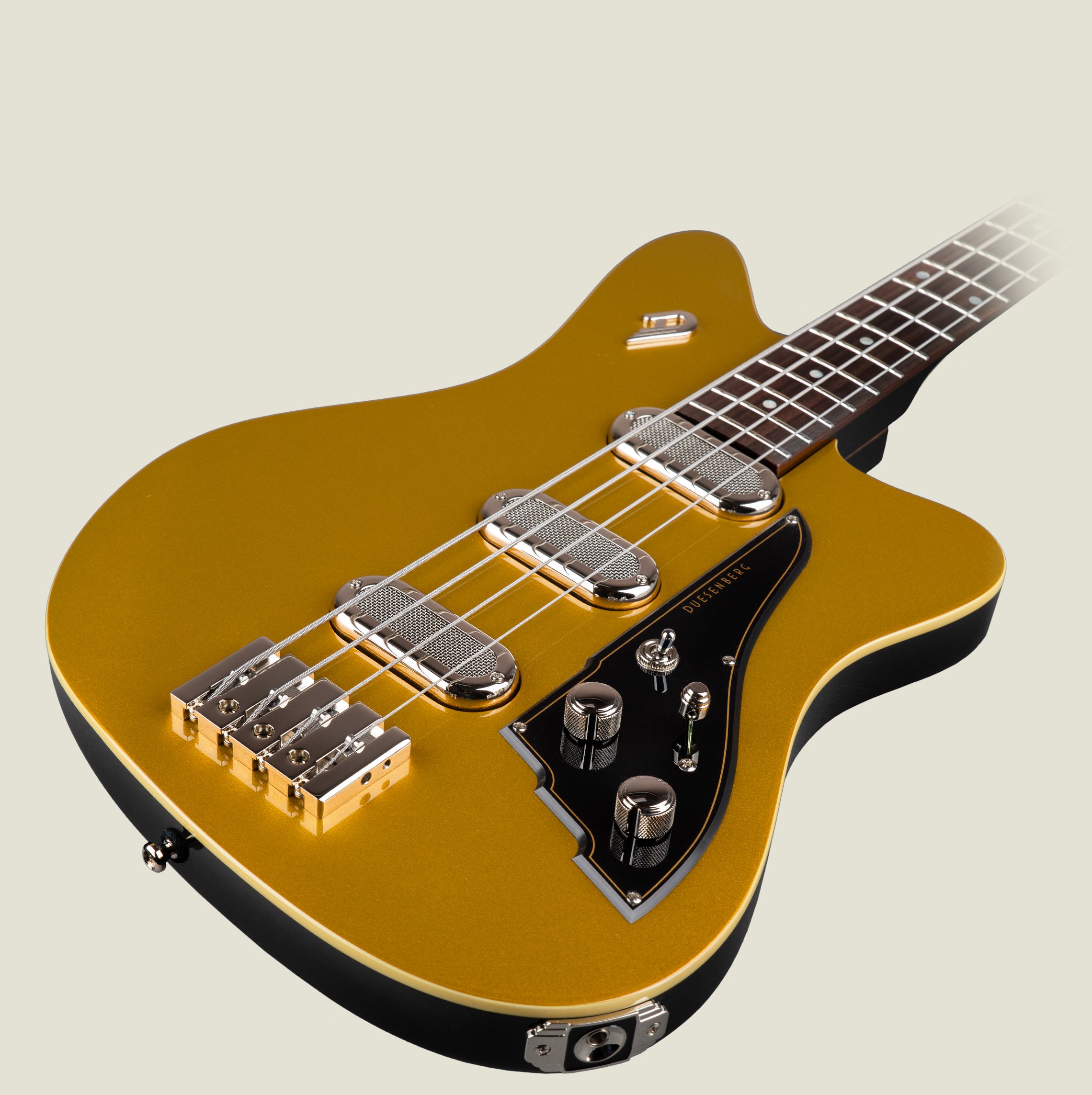 Angled view of the Duesenberg Triton Bass in Gold-Top