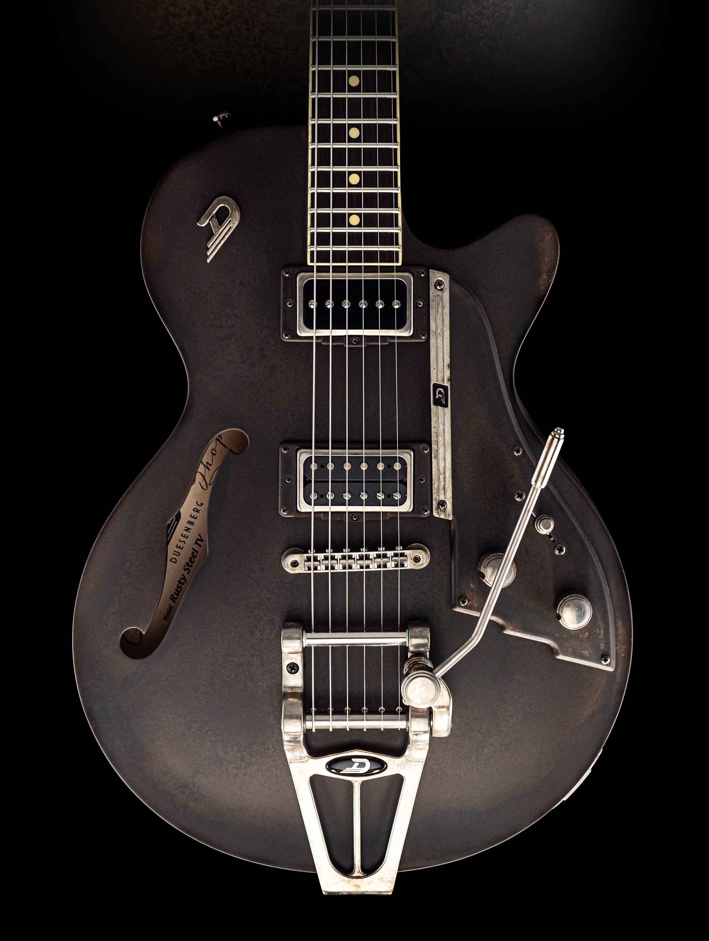 Large image showing the front of the Duesenberg Custom Shop Rusty Steel TV