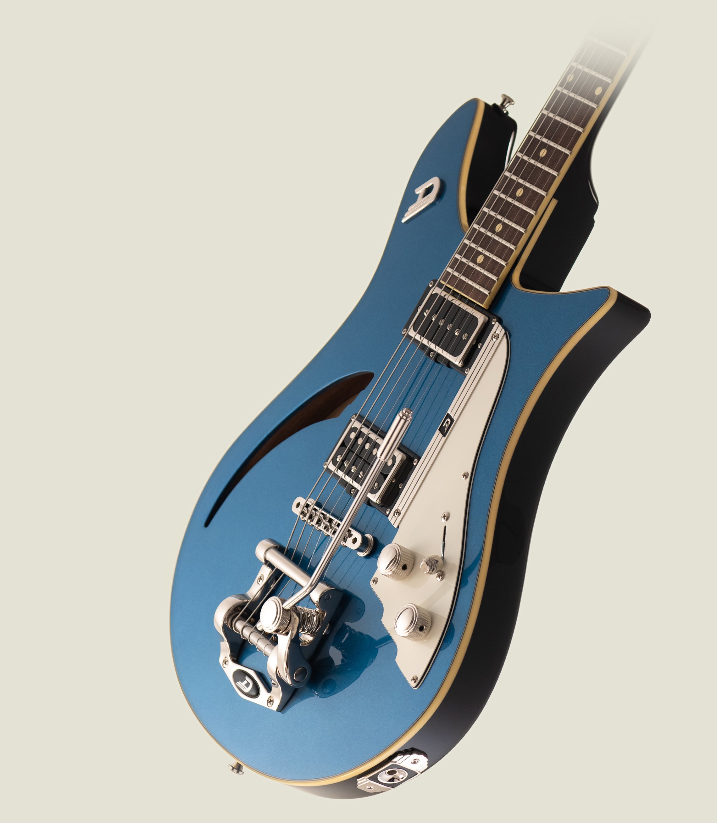 DDC-LAYOUT-02.jpg Side view of the Duesenberg Double Cat in Catalina Blue