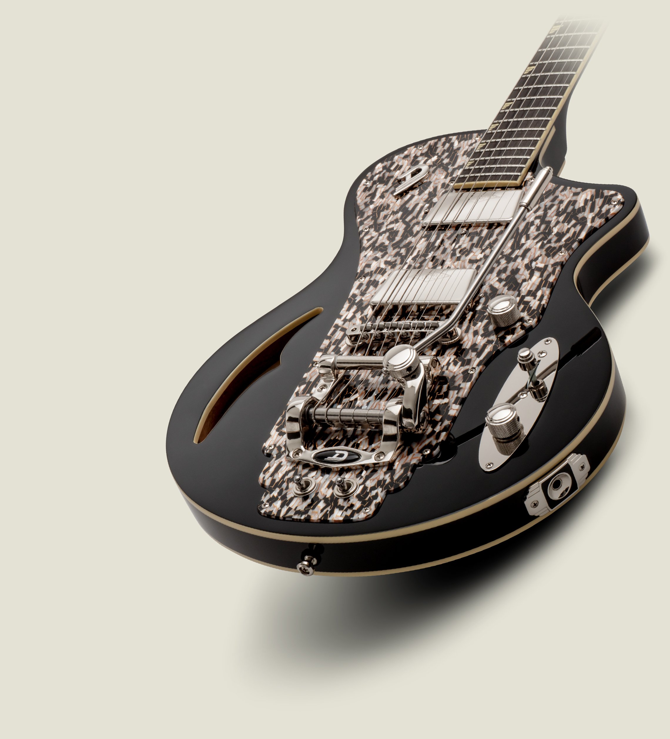 Angled view of the Duesenberg Julia in Black