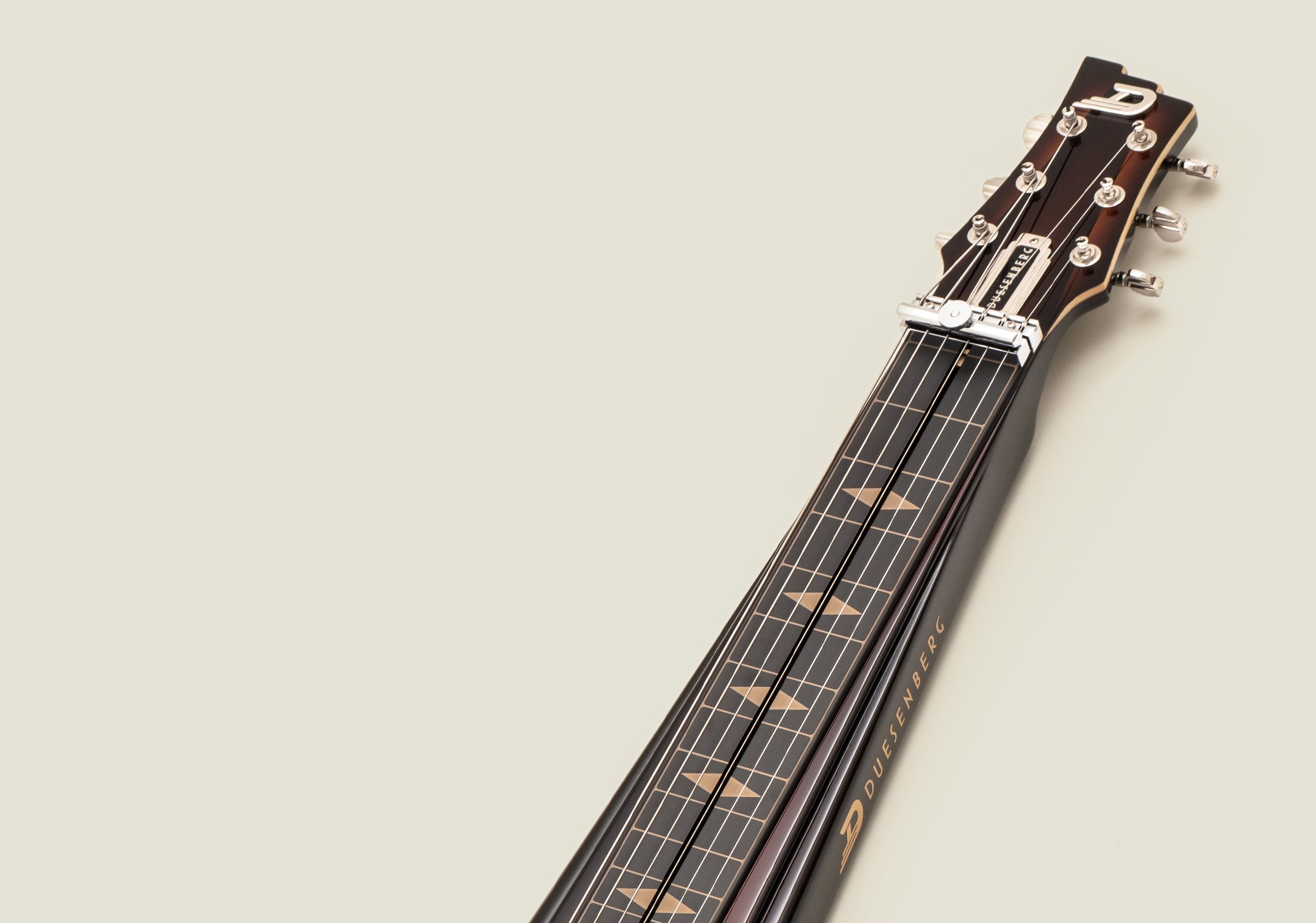 Headstock view of the Duesenberg Fairytale Lapsteel