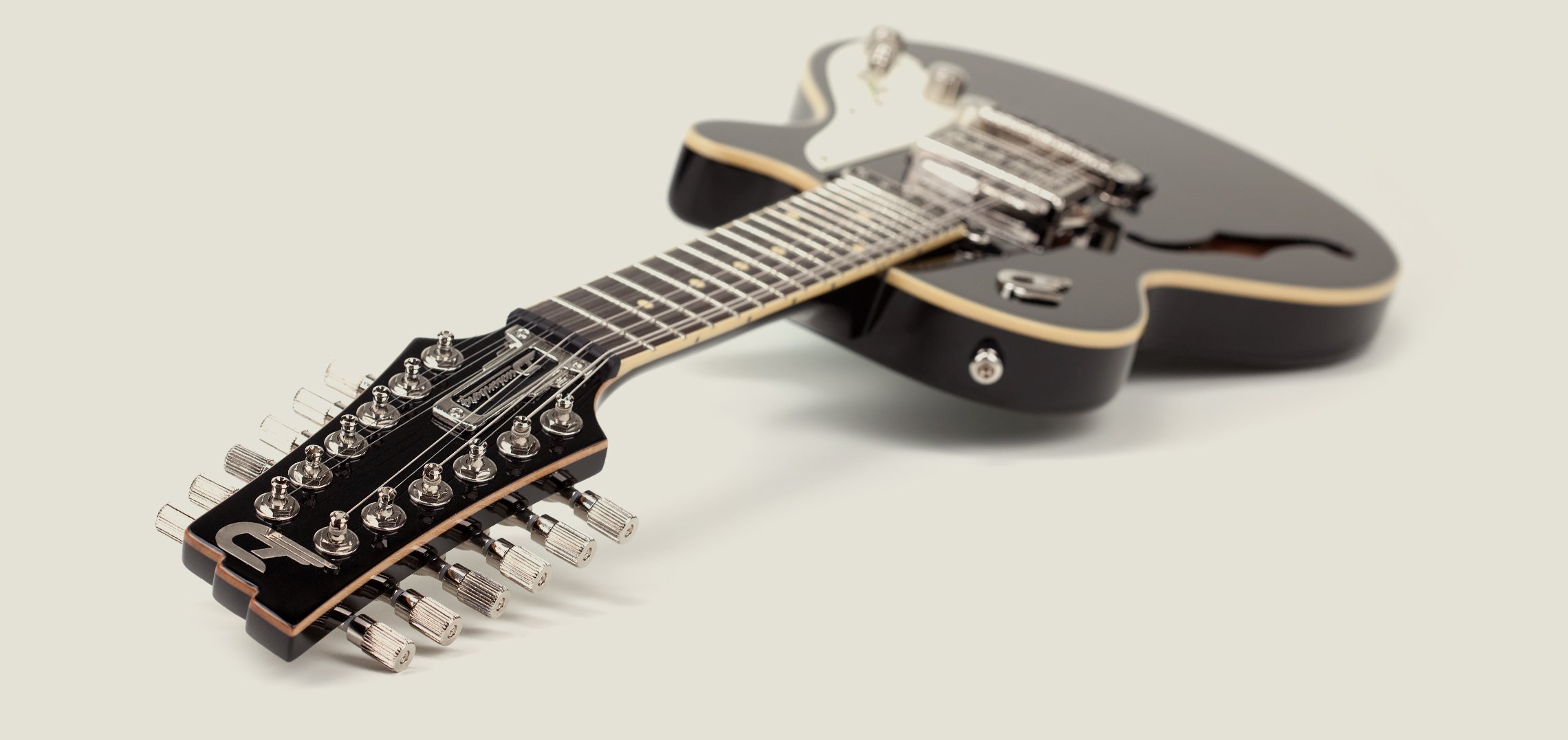 DMG-BK_LAYOUT_01.jpg Header Image of the Duesenberg Mando 12-String