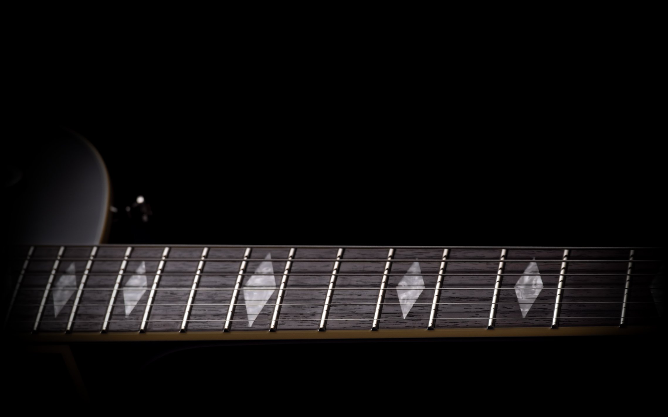 DTV-DLX_LAYOUT_07.jpg Image of the fretboard of the Starplayer TV DLX