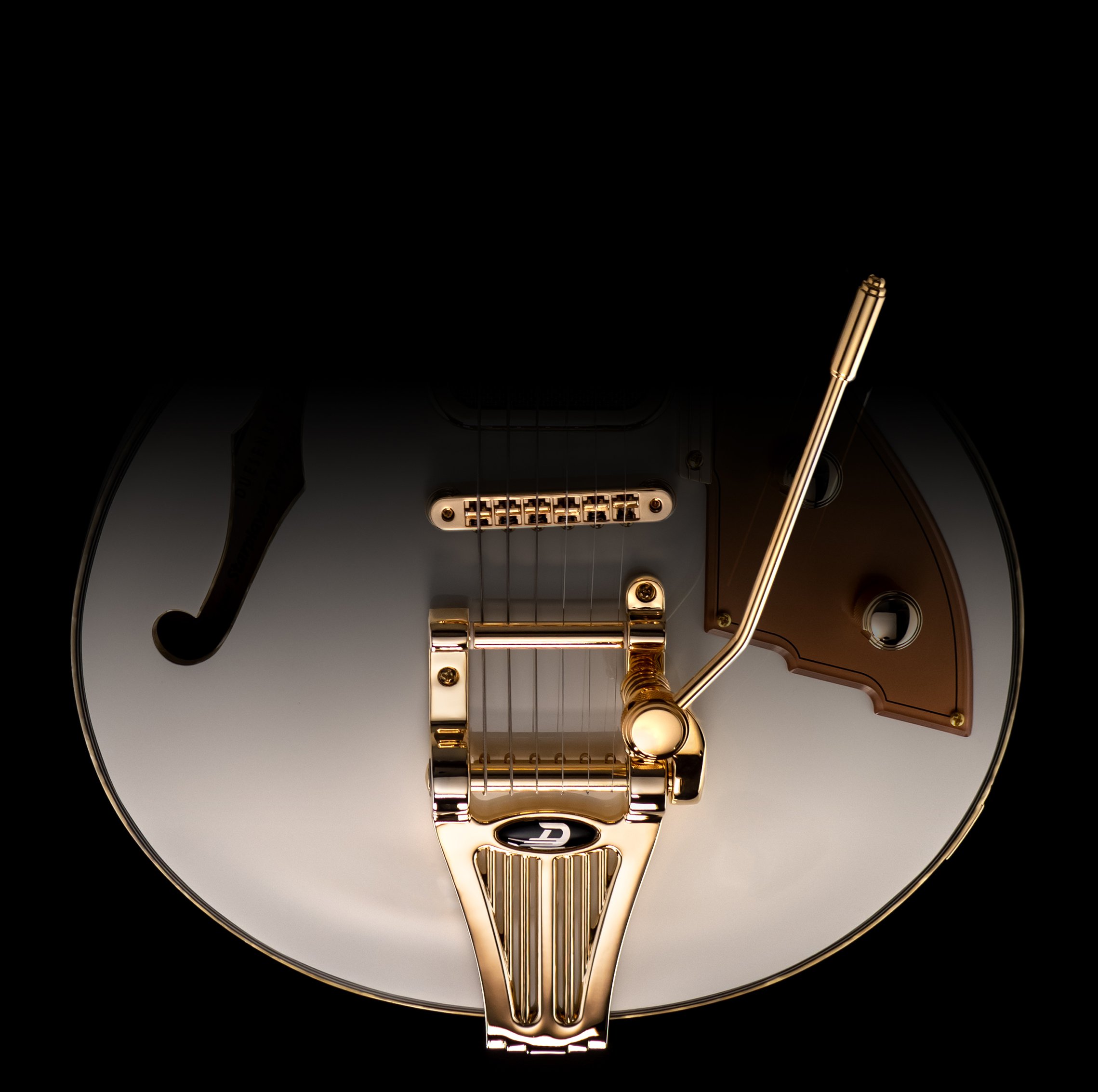 View of the bottom half of the body of the Starplayer TV Phonic showing the golden Tremolo