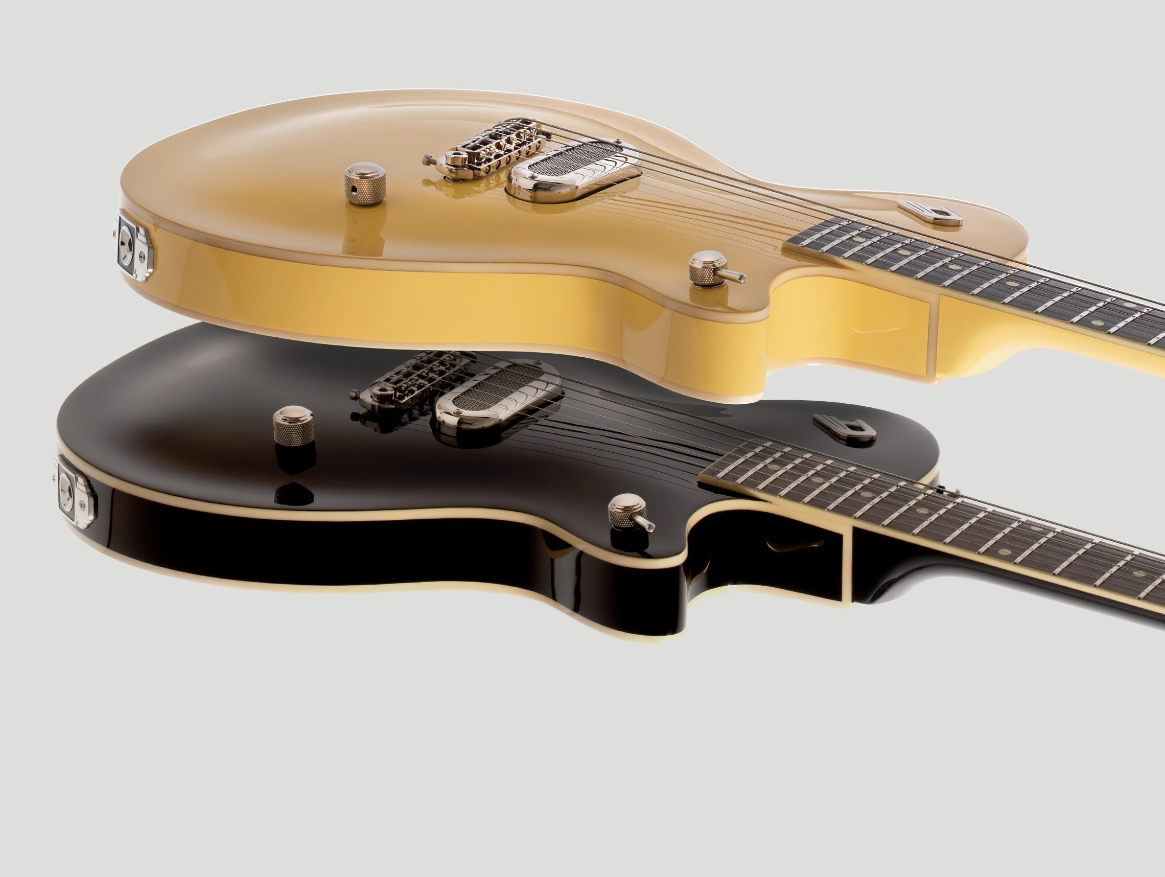 LAYOUT-Senior_03.jpg Image of the Duesenberg Senior in Black and Blonde